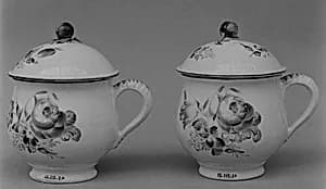 Cream pots with covers