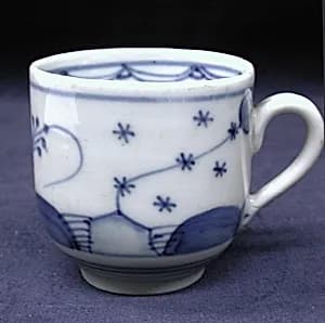 Cup and saucer (assembled) by Giesshübel
