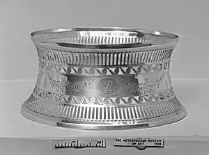 Dish ring by Unknown Artist