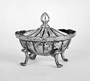 Oval-shaped salt bowl with cover by Unknown Artist