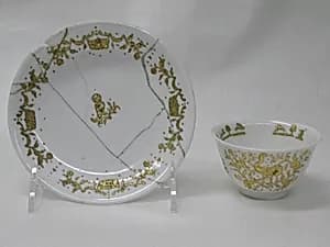 Saucer (1 of 6) (part of a service) by Meissen Manufactory