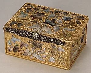 Snuffbox by Daniel Baudesson