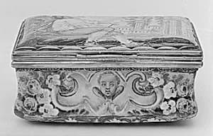 Snuffbox by Castelli