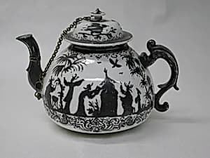 Teapot (part of a service) by Meissen Manufactory
