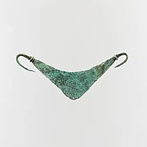 Bronze belt clasp by Unknown Artist