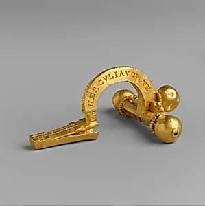Gold crossbow fibula (brooch) by Unknown Artist