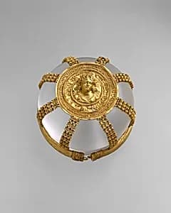 Gold openwork hairnet with medallion by Unknown Artist