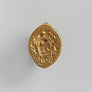 Gold ring by Unknown Artist