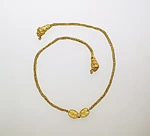 Necklace, chain by Unknown Artist
