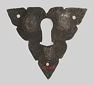 Escutcheon plate by Unknown Artist