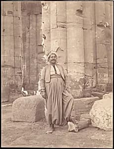 [Dragoman in Temple] by Unknown
