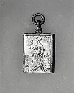 Devotional diptych pendant by Unknown Artist