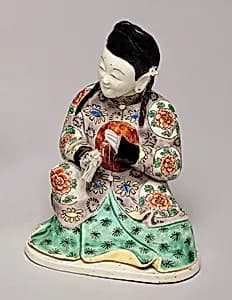 Female Attendant by Chinese Qing Dynasty