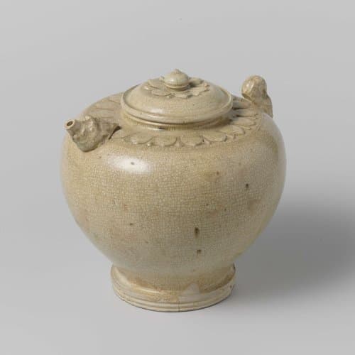 Covered ewer with moulded flower petals by anonymous