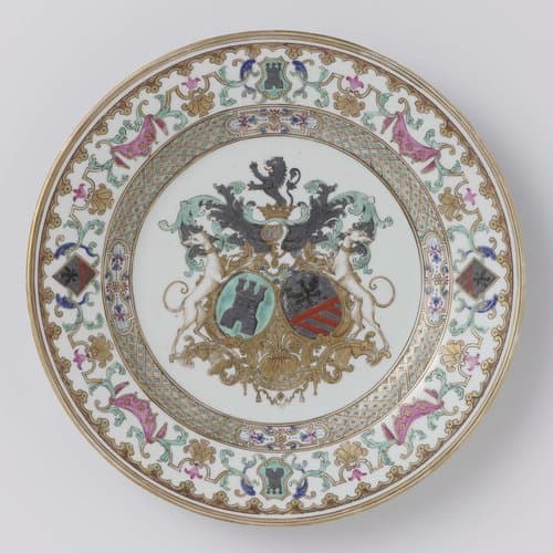 Bord met de wapens van de families De La Bistrate en Proli, servetwerk en Europese decoratieve band by anonymous