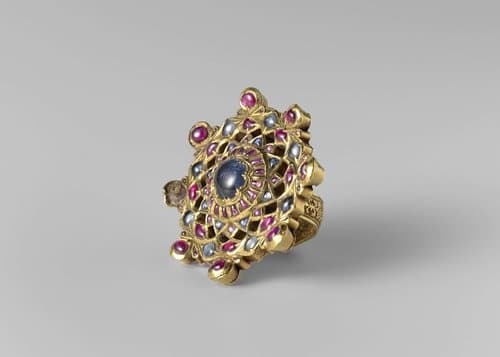 Ring by anonymous