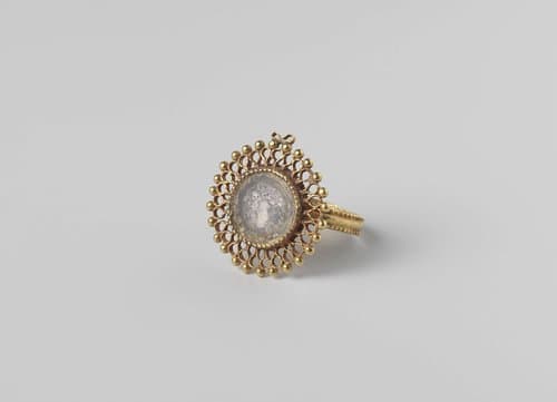 Paar handsieraden met ringen (hathiphul) by anonymous
