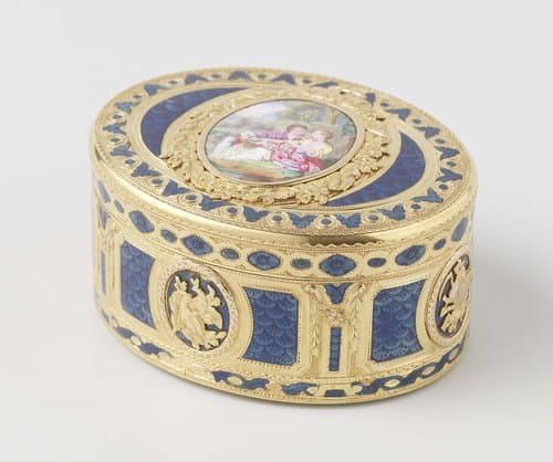 Snuffbox by Vincent Bréant