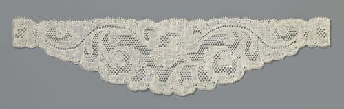 Inzetstuk van kloskant voor lingerie by anonymous