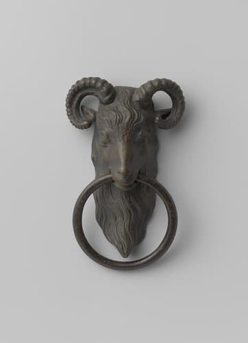 Bokkenkop met een ring door de bek by anonymous