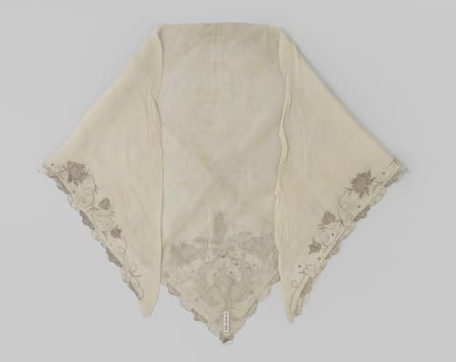 Fichu van naturelkleurige zijde by anonymous