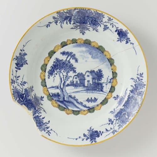 Schotel van faïence by anonymous