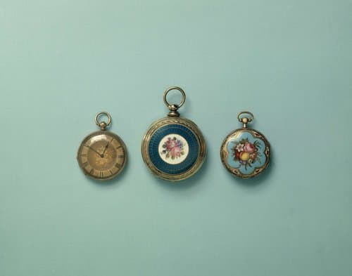 Horloge van goud by Robert Roskel