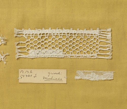 Staal kloskant met grove draad als voorbeeld van Mechelse grond(traliegrond) by anonymous