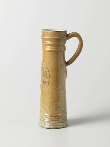 Cilindrische kruik (snelle) met een wapen by anonymous
