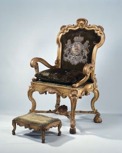 Stadtholder’s chair and footstool by Xavery (Maria Christina Robart) , weduwe Jan Baptist