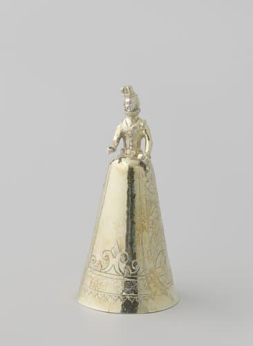 Frauenbecher van verguld zilver by anonymous