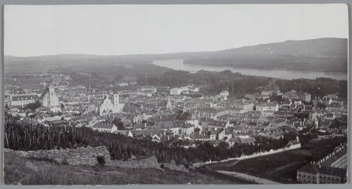 Gezicht op Krems by anonymous
