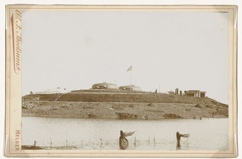 Militaire kustverdediging bij Den Helder by Willem Frederik Boelsums