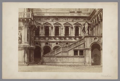 Binnenplaats van het Dogepaleis te Venetië by Carlo Ponti