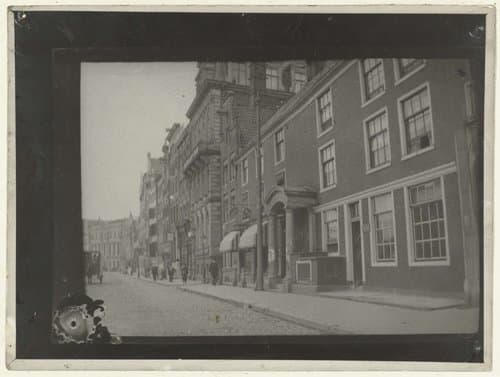 Gezicht op het Rokin te Amsterdam by George Hendrik Breitner