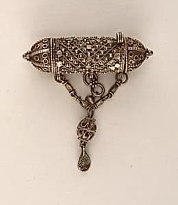 Brooch by Unknown