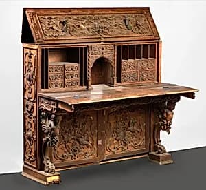 Desk by P. Della Monica
