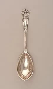 'Egyptian' Pattern Berry Spoon
