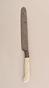 Knife with Porcelain Handle