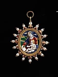 Pendant by Unidentified