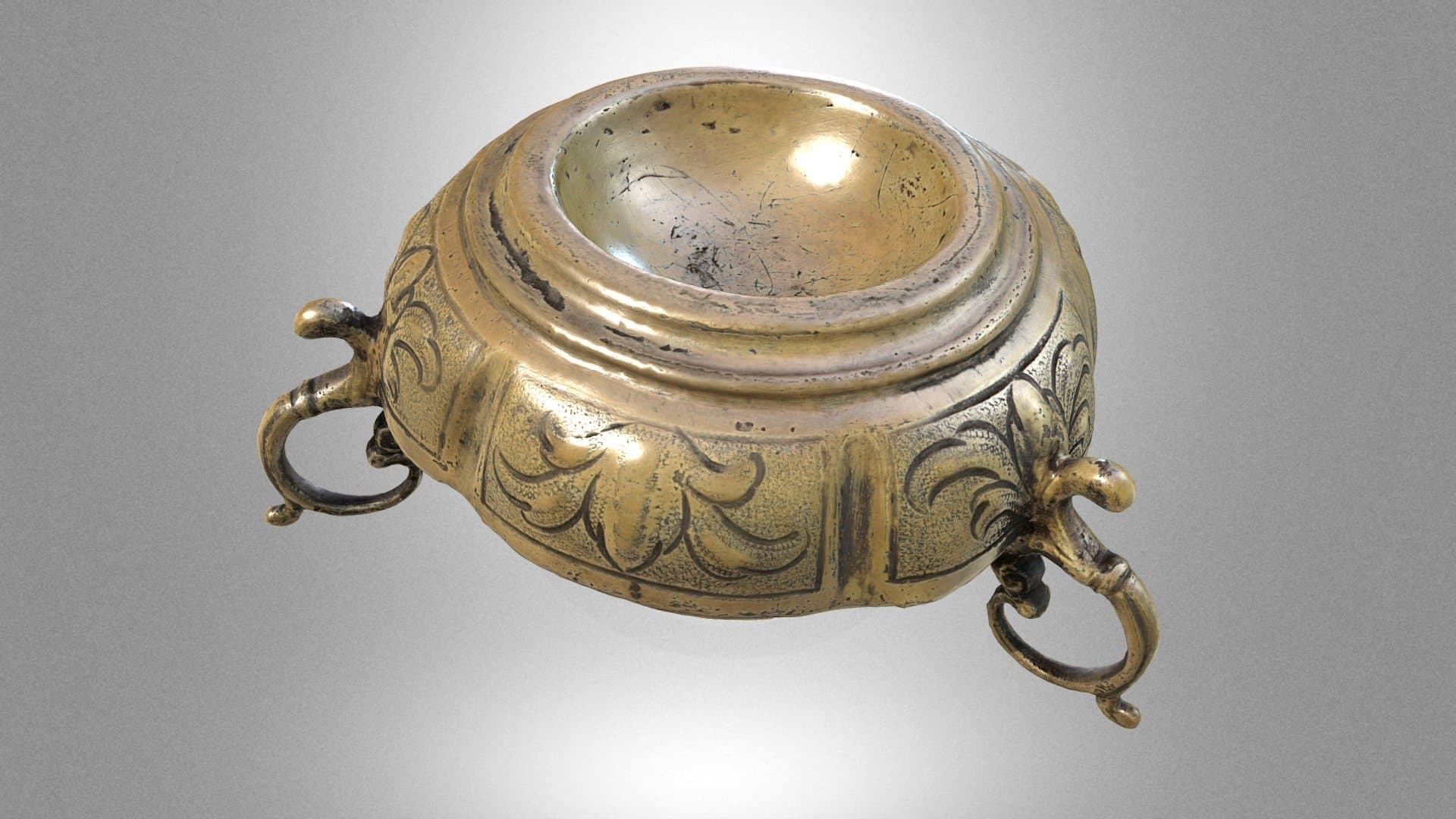 Silver circular salt shaker