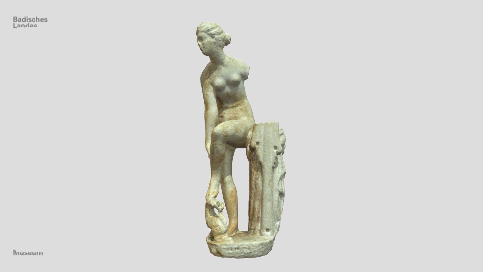 Sandalenlösende Aphrodite beim Bade