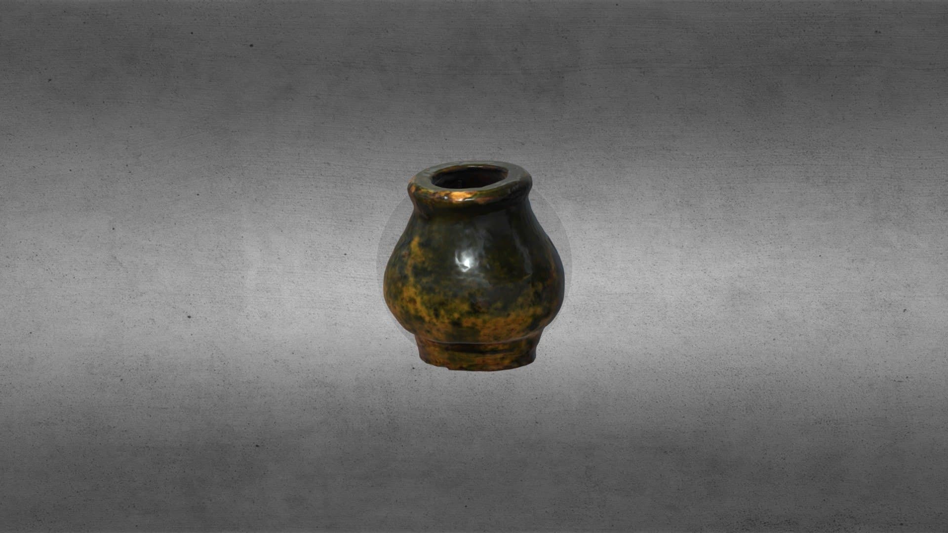 Green glazed pot