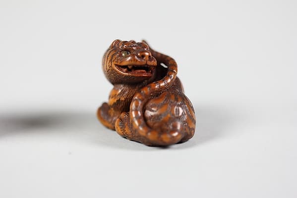 虎木彫根付|Tiger