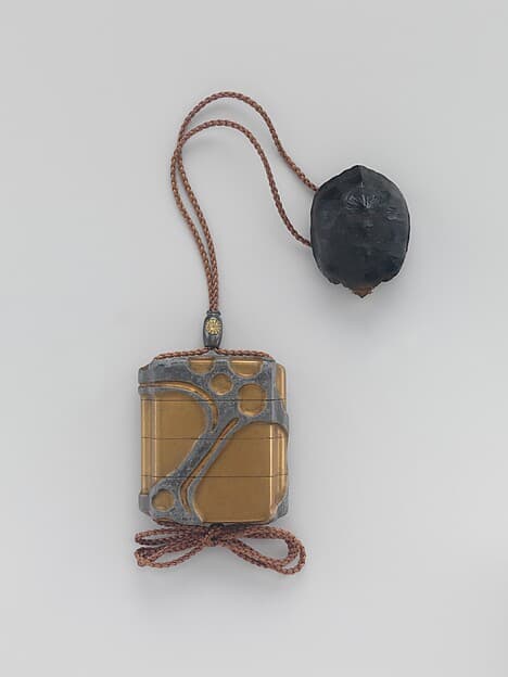 柴田是真作 波文印籠|Inrō with Stylized Waves