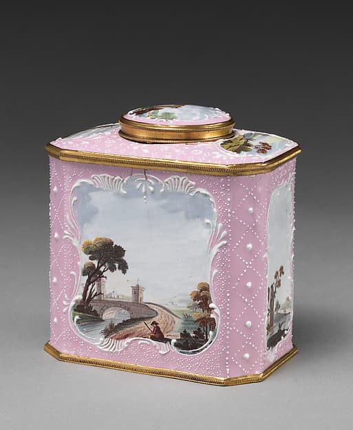 Tea caddy