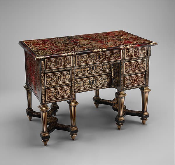 Small desk with folding top (bureau brisé)