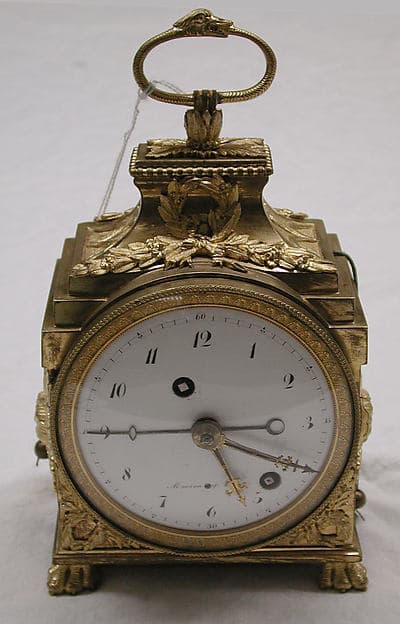 Clock (pendule d'officier)