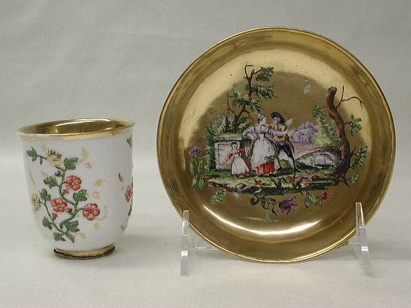 Coffee cup (part of a service)