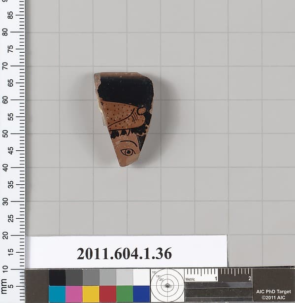 Terracotta rim fragment of a kylix (drinking cup)